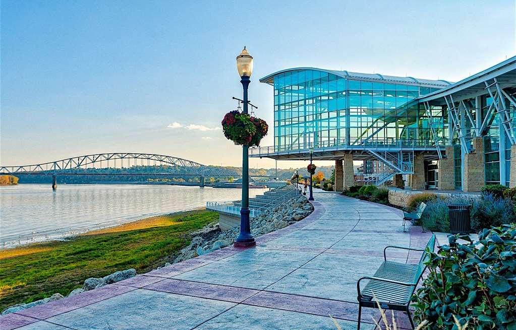 Grand Harbor Resort Dubuque Extérieur photo